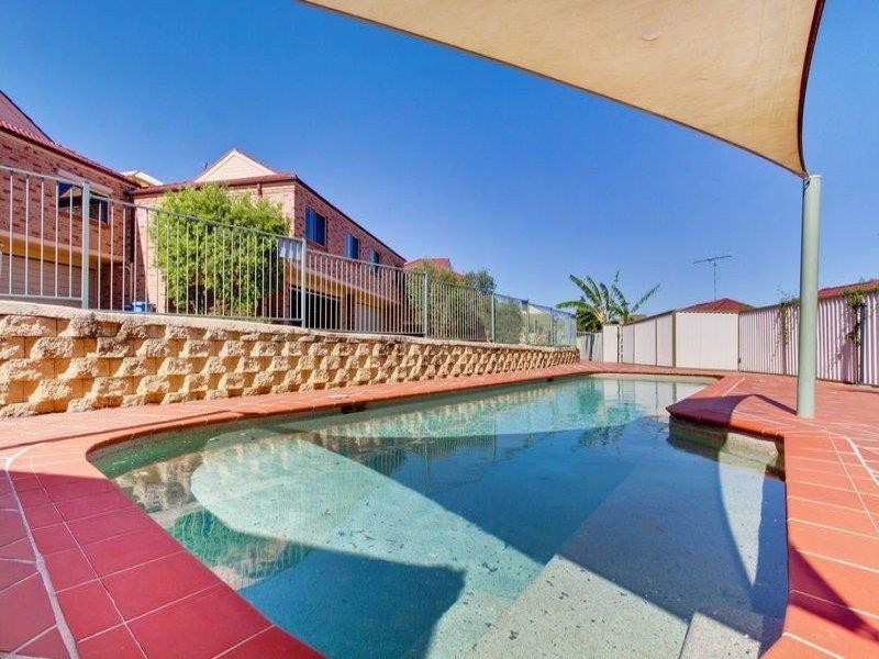 18 Buckleys Rd, Winston Hills NSW 2153